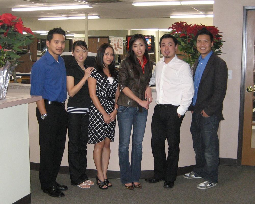 The Alliance Rehab team at the front desk